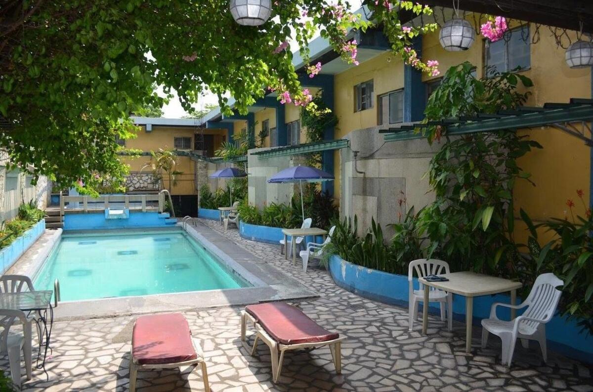 2 Hotel Saleh Angeles Exterior foto