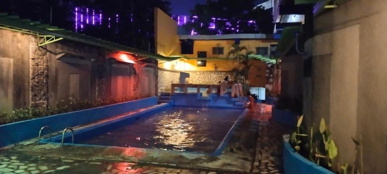 2 Hotel Saleh Angeles Exterior foto